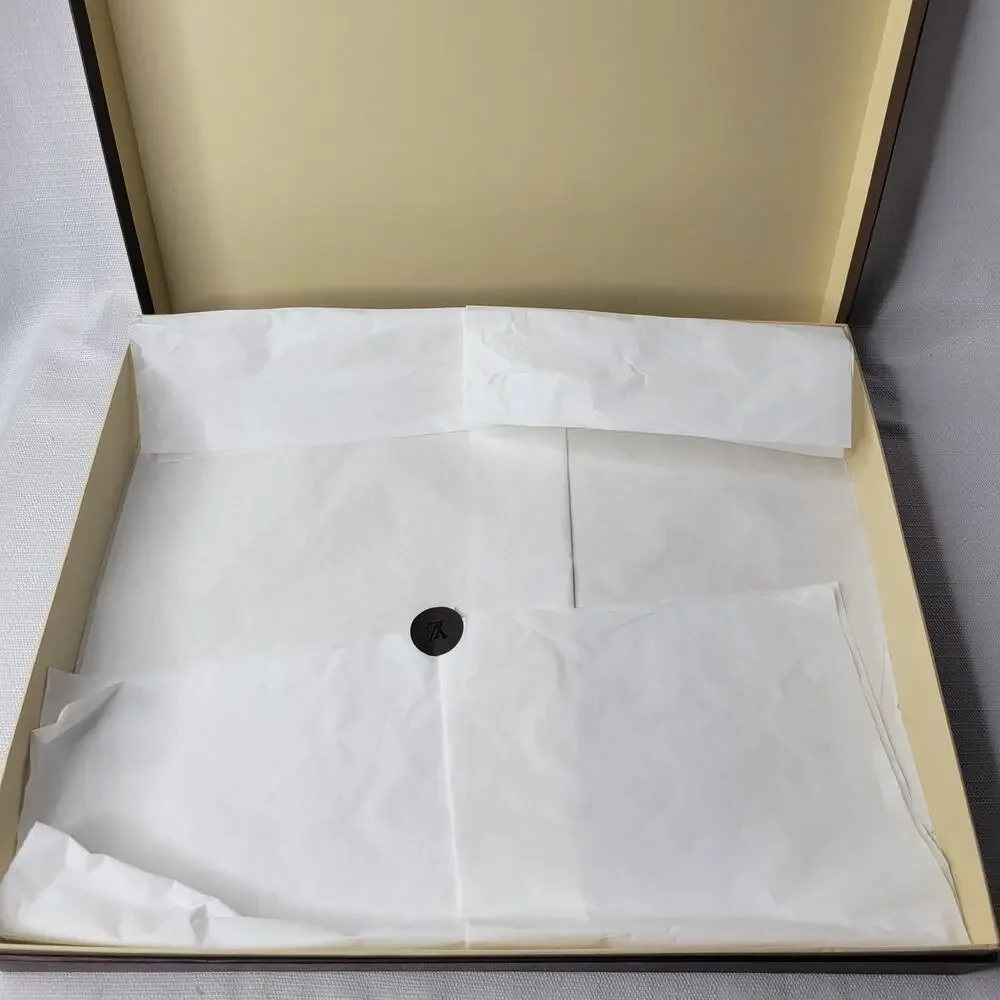 Louis Vuitton Authentic Brown Gift Box 17 x 14 x 4.5